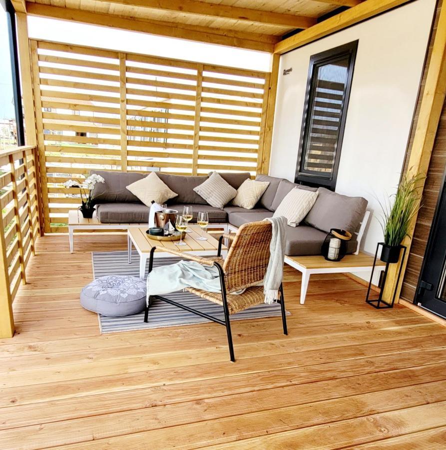Mobilehome Elena Premium With Pool, Istria บานโจเล ภายนอก รูปภาพ