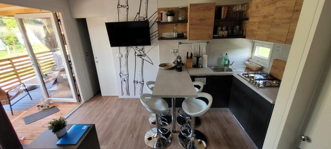 Mobilehome Elena Premium With Pool, Istria บานโจเล ภายนอก รูปภาพ