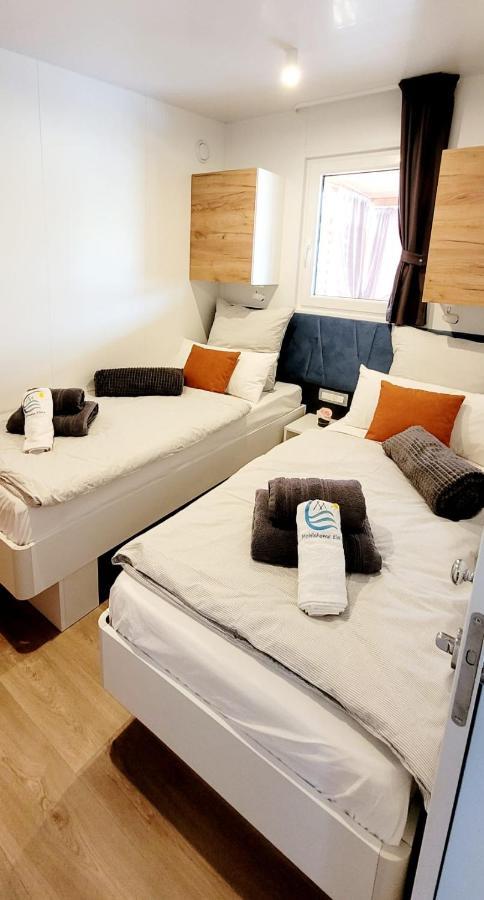 Mobilehome Elena Premium With Pool, Istria บานโจเล ภายนอก รูปภาพ