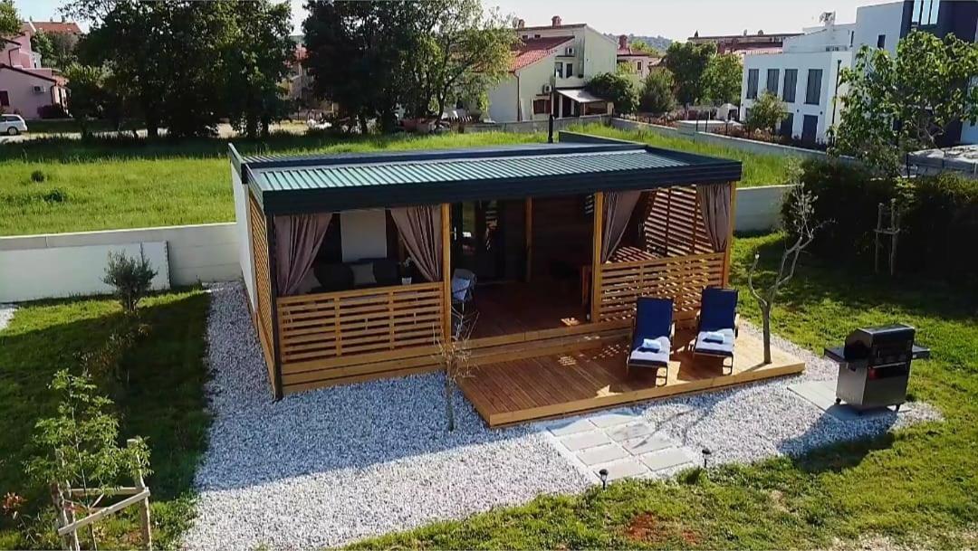 Mobilehome Elena Premium With Pool, Istria บานโจเล ภายนอก รูปภาพ
